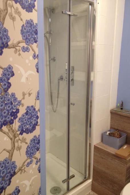 Charming English Style Studio Flat Λονδίνο Εξωτερικό φωτογραφία
