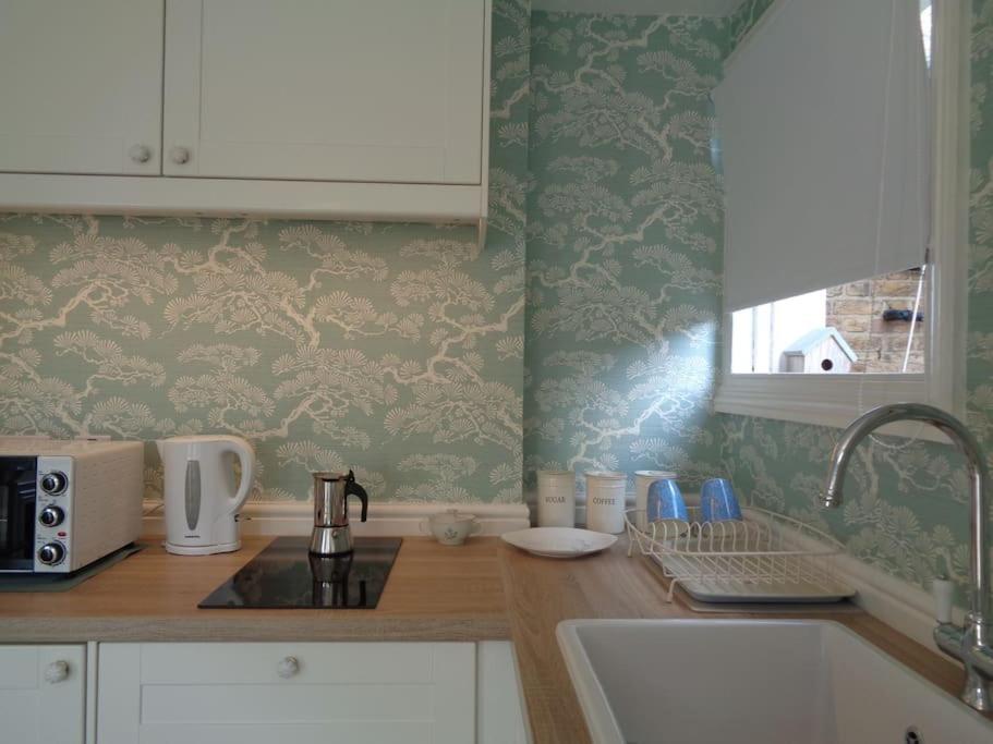 Charming English Style Studio Flat Λονδίνο Εξωτερικό φωτογραφία