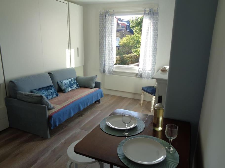Charming English Style Studio Flat Λονδίνο Εξωτερικό φωτογραφία