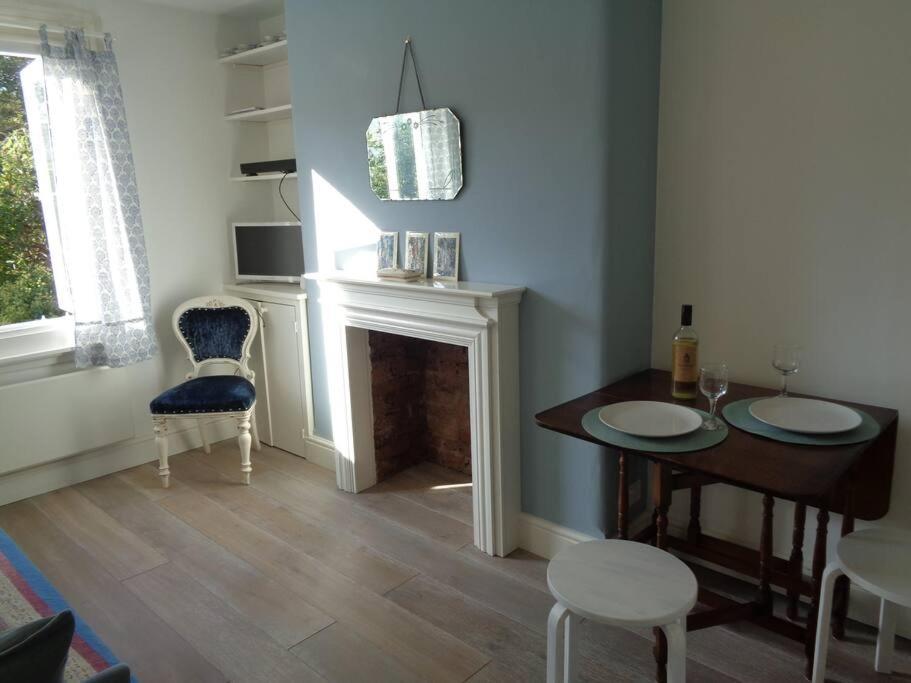 Charming English Style Studio Flat Λονδίνο Εξωτερικό φωτογραφία